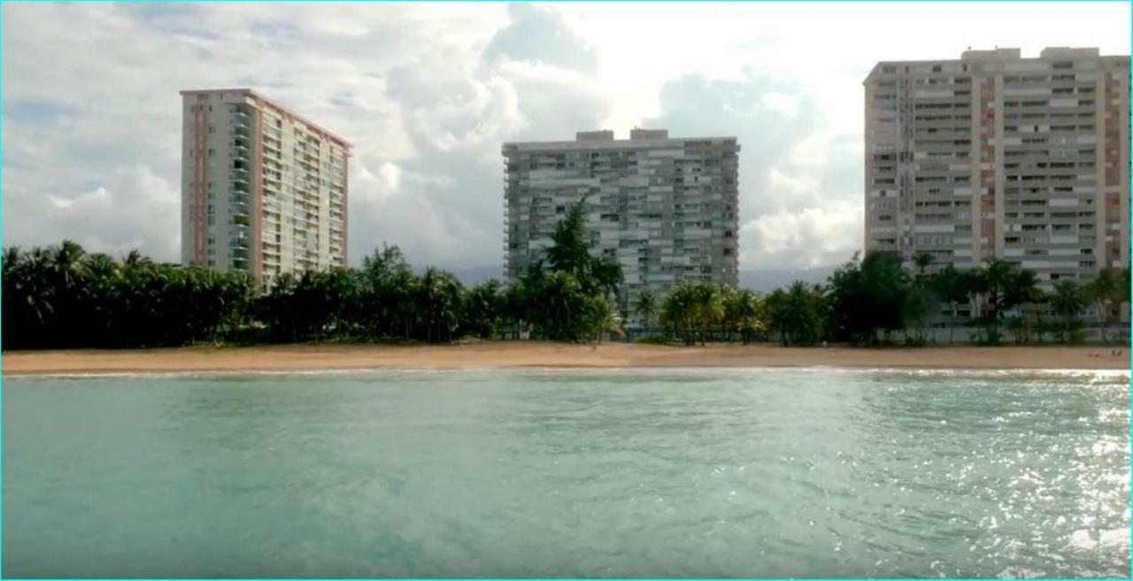 Breezy Beachfront Property With View Of Paradise Лукильо Екстериор снимка